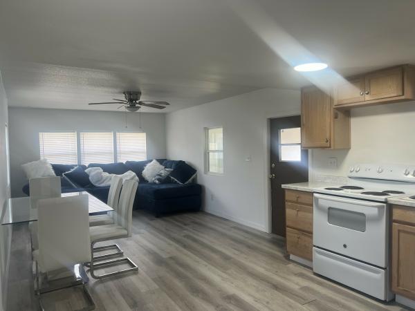 1972 TOWN  Home
