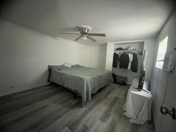 1972 TOWN Mobile Home For Sale