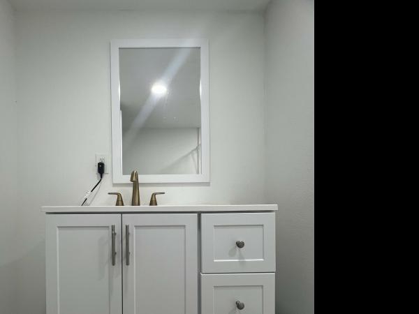 1972 TOWN Mobile Home For Sale