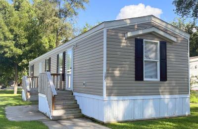 Mobile Home at 6500 Kansas Ave, Lot 107 Kansas City, KS 66111