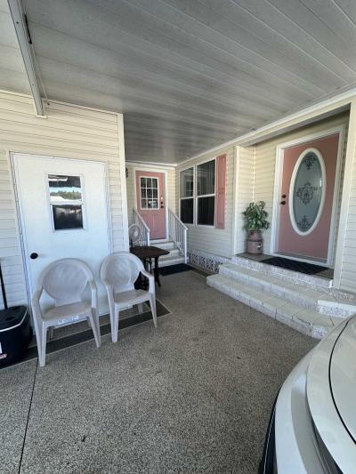 Photo 3 of 21 of home located at 1415 Champion Dr. Lot #677 Lakeland, FL 33801