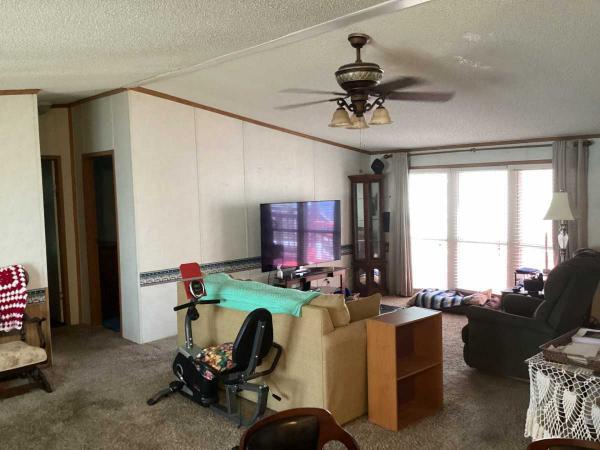 1996 Clayton Homes Southern Star Mobile Home
