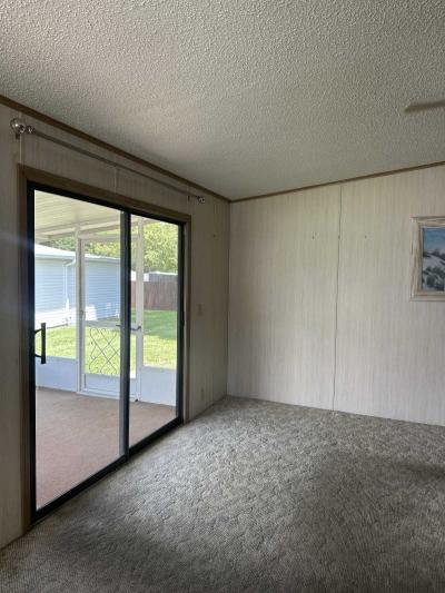 Photo 5 of 21 of home located at 4639 Arlington Park Dr. Lot #141 Lakeland, FL 33801