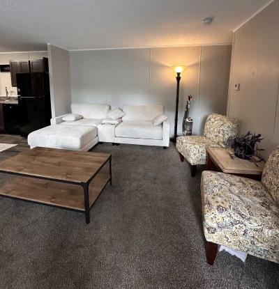 Photo 4 of 24 of home located at 111 N. Green Meadow St. SE Grand Rapids, MI 49302