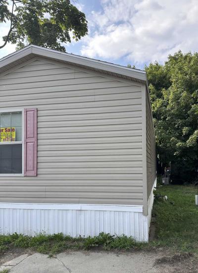 Photo 2 of 24 of home located at 111 N. Green Meadow St. SE Grand Rapids, MI 49302
