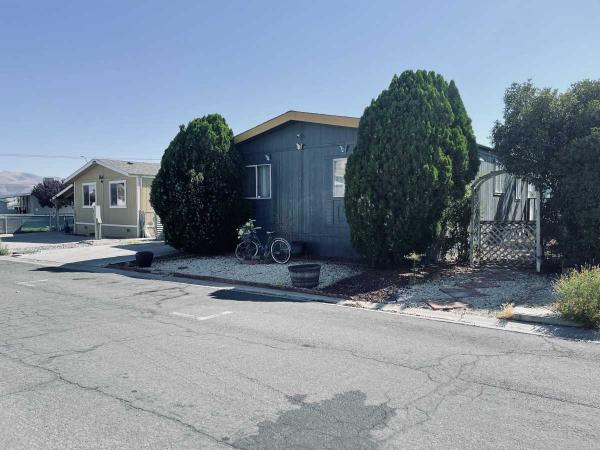 1993 SKYLINE WOOD MANOR Manufactured Home