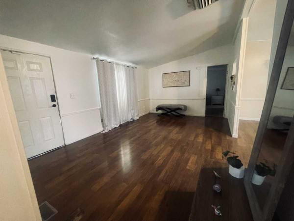 1993 SKYLINE WOOD MANOR Manufactured Home
