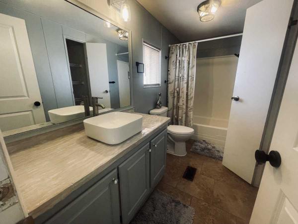 1993 SKYLINE WOOD MANOR Manufactured Home