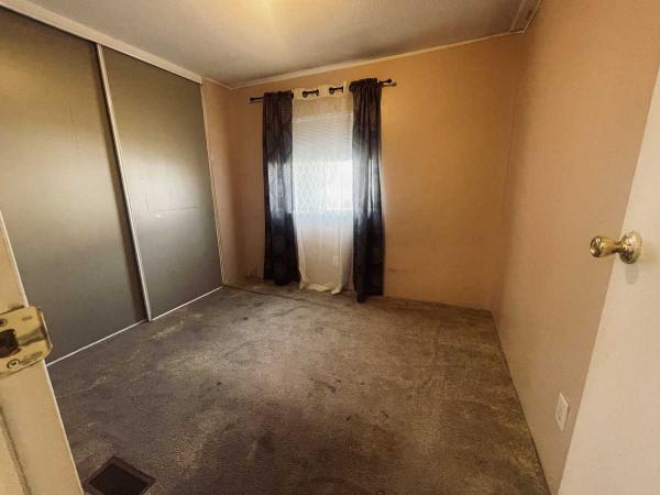 1993 SKYLINE WOOD MANOR Manufactured Home
