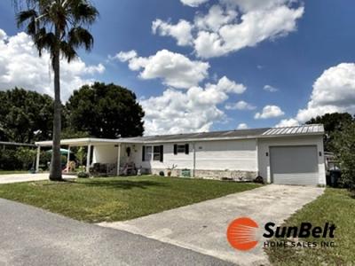 Photo 2 of 44 of home located at 16 Madison Drive Sorrento, FL 32776