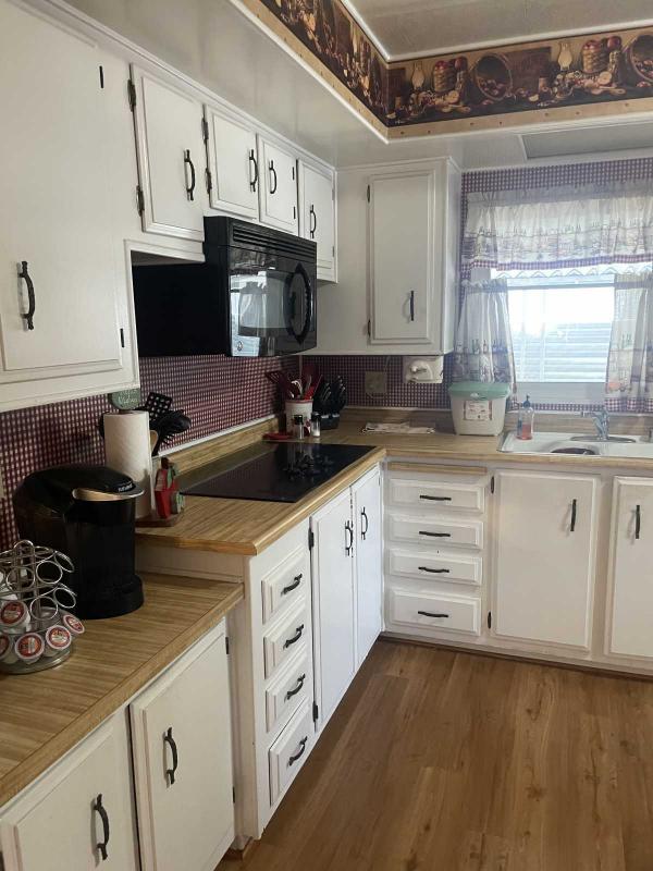 1977 Goldenwest Mobile Home