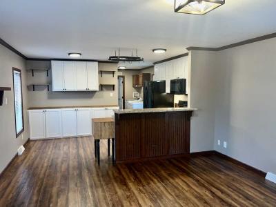 Photo 2 of 25 of home located at 7 North Mountainview Mhp Stony Point, NY 10980