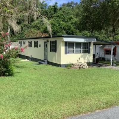 Photo 2 of 19 of home located at 12701 Sunset Harbor Road, #58 Weirsdale, FL 32195