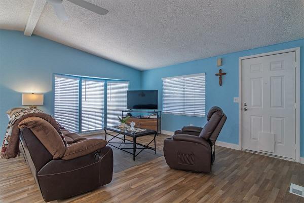 1990 Skyline Palm Springs Manufactured Home