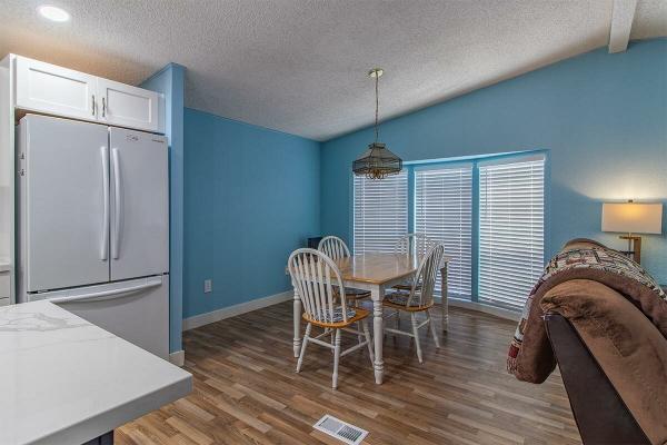 1990 Skyline Palm Springs Manufactured Home