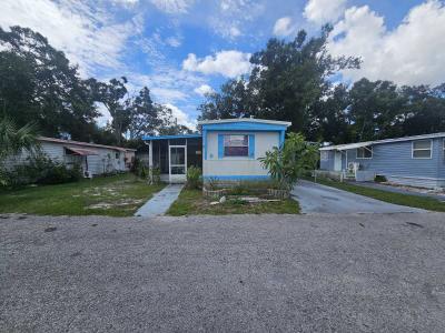 Photo 2 of 23 of home located at 3035  66th Ave N Saint Petersburg, FL 33792