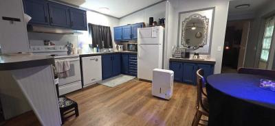Photo 4 of 8 of home located at 359 Castille Court Saint Peters, MO 63376