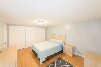 Photo 4 of 12 of home located at 2505 East Bay Dr Largo, FL 33771