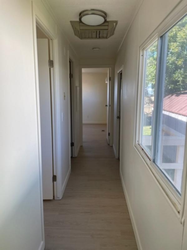 1975 CARH Manufactured Home