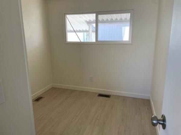 1975 CARH Manufactured Home