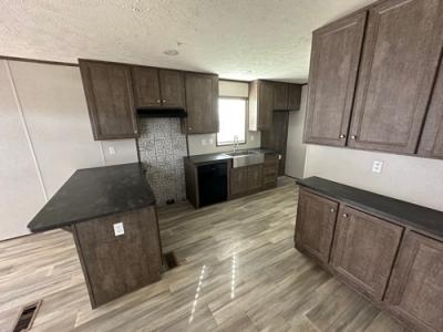 Photo 3 of 10 of home located at 15230 Meacham Rd Hopkinsville, KY 42240