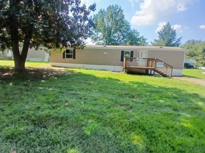 Mobile Home at 1425 Bluebird Ln Lot 3 Paducah, KY 42003