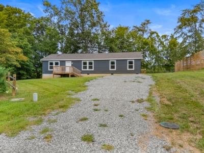 Mobile Home at 216 Northwood Lane Greeneville, TN 37745