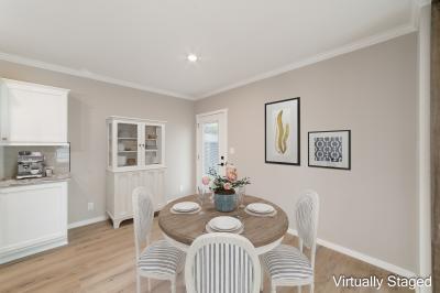 Photo 5 of 18 of home located at 500 Sheehan Way Lady Lake, FL 32159