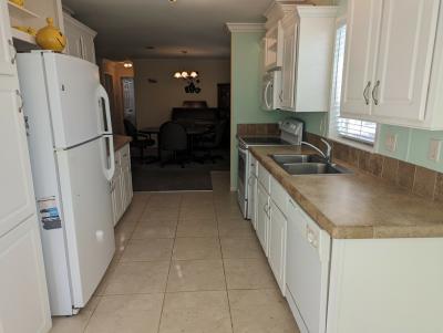 Photo 5 of 15 of home located at 578 Tulip Circle E Auburndale, FL 33823