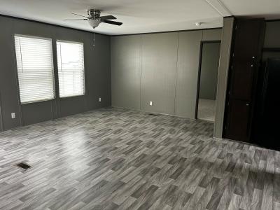 Photo 5 of 6 of home located at 20319  Fernbush Dr Houston, TX 77073