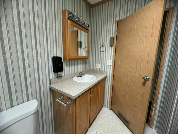 2004 Pine Grove Unknown Mobile Home