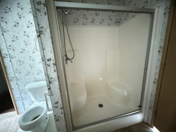 2004 Pine Grove Unknown Mobile Home