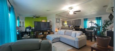 Photo 5 of 16 of home located at 5901 Bull Dolphin Lane Orlando, FL 32822