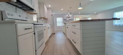 Photo 5 of 21 of home located at 7959 Edgelake Drive Orlando, FL 32822