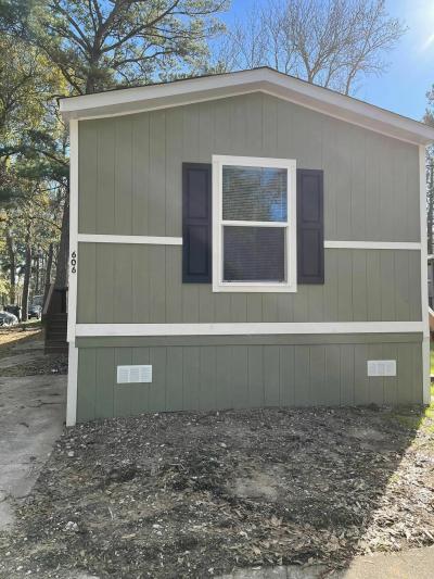 Photo 2 of 8 of home located at 606 Eloise #El606 Conroe, TX 77301