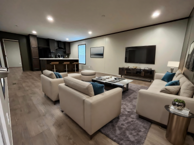 Photo 4 of 8 of home located at 601 Kathy #Ka601 Conroe, TX 77301