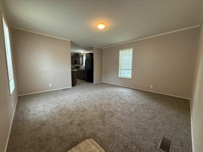 Photo 2 of 32 of home located at 11750 Cascade Circle #163 Romeo, MI 48065