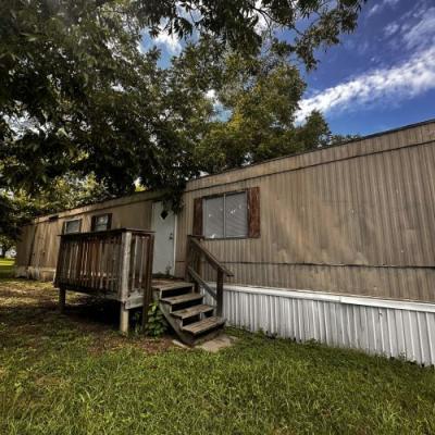 Photo 3 of 6 of home located at 3 North Back Court Monticello, FL 32344