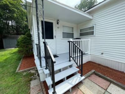 Photo 4 of 21 of home located at 17 Skyview Drive Nashua, NH 03062