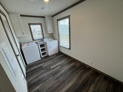Photo 5 of 10 of home located at 10011 S Xavier St Conroe, TX 77303