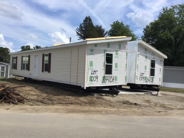 2025 Champion RAPB2852H42096 Mobile Home