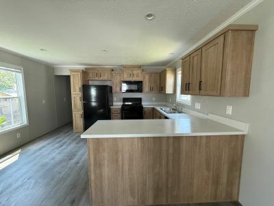 Mobile Home at 212 North Carolina Drive Lot 212Nc Elyria, OH 44035