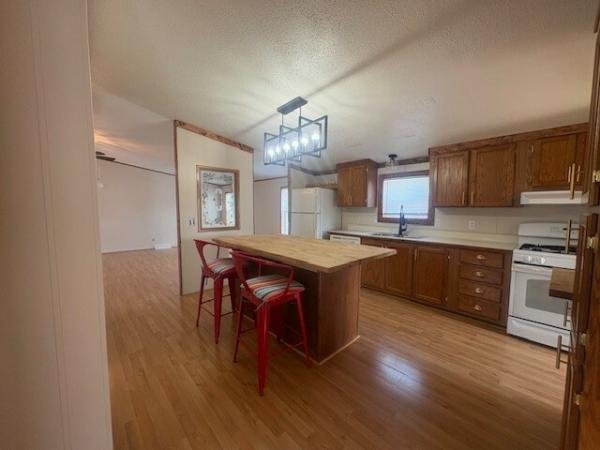 2000 Fleetwood Mobile Home
