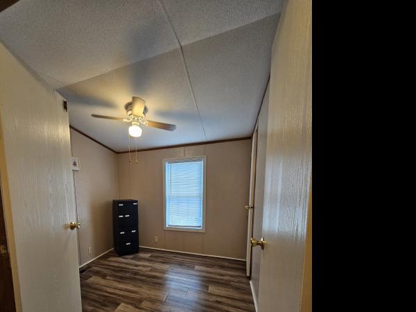 1999 Redman 11435437 Mobile Home
