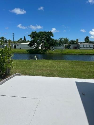 Photo 4 of 11 of home located at 18 Alta Loma Port St Lucie, FL 34952