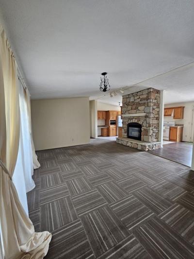 Photo 4 of 21 of home located at 2724 Pensicola Court Lapeer, MI 48446