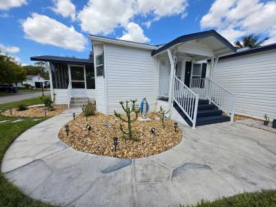 Mobile Home at 6469 Cypress Ln Lantana, FL 33462