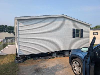 Photo 2 of 31 of home located at 104 Opal Court Martinsburg, WV 25404