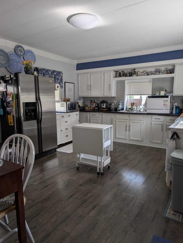 1978 Holly Park Mobile Home