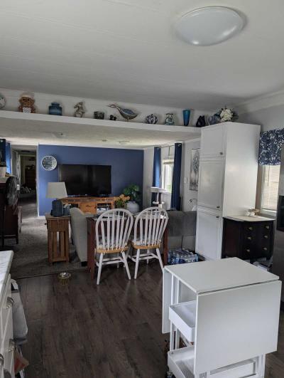 Photo 6 of 8 of home located at 1591 Knight St Saint Paul, MN 55126